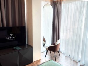 Gallery Thumbnail 2